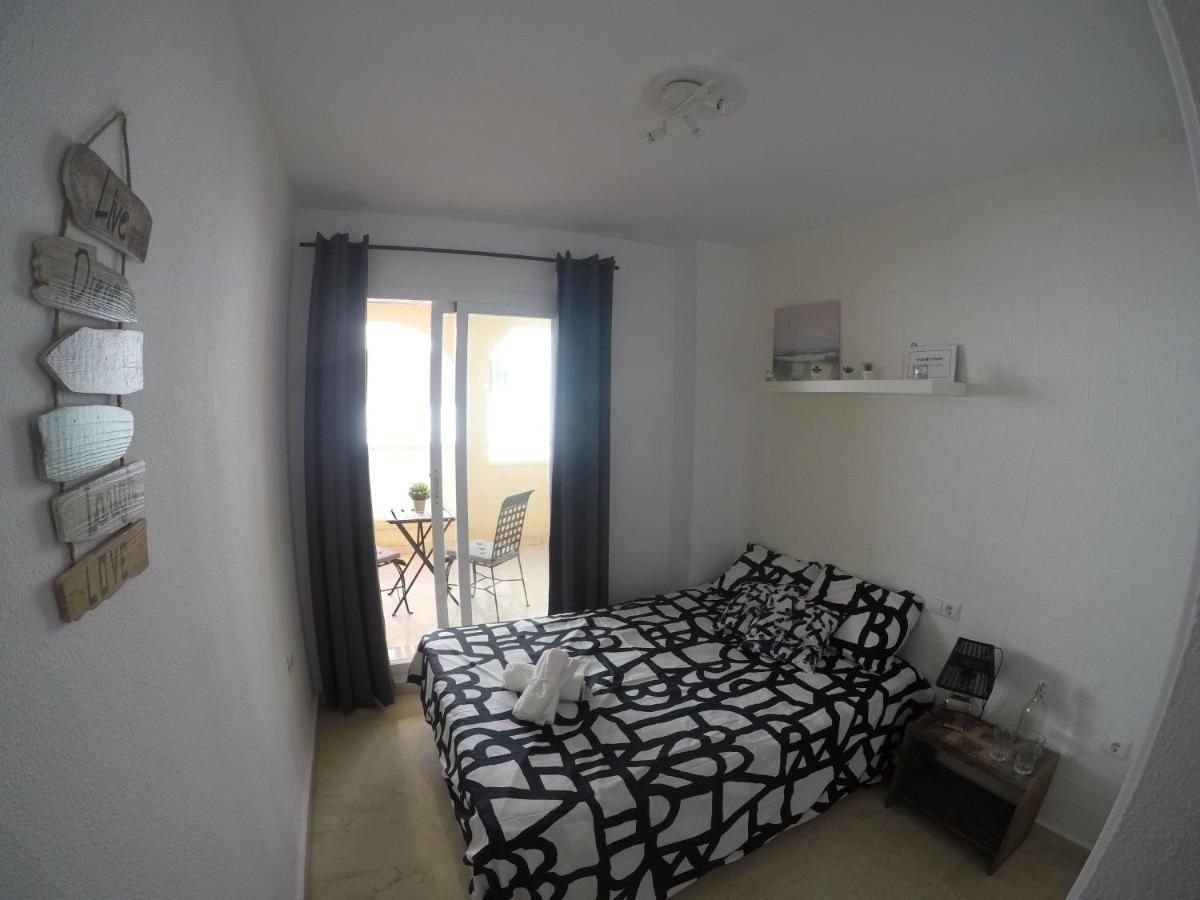 Appartamento Bonita Y Moderna Habitacion A 300M De La Playa Benalmádena Esterno foto